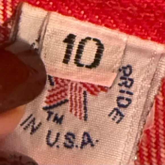 Cache Chic Red Women's Vintage Jeans w/embellished pockets. Holidays - Picture 7 of 9